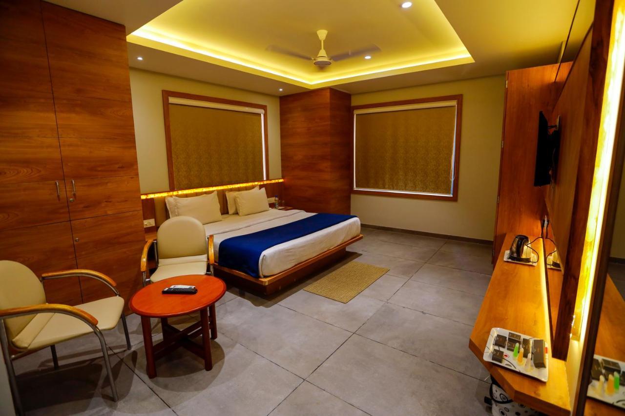 Hotel Om Somnāth Dış mekan fotoğraf