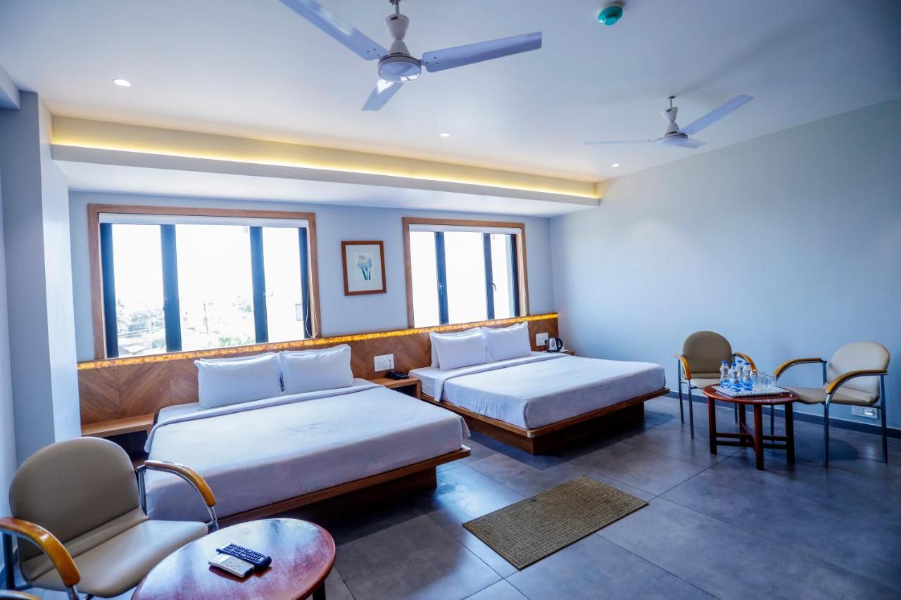 Hotel Om Somnāth Dış mekan fotoğraf