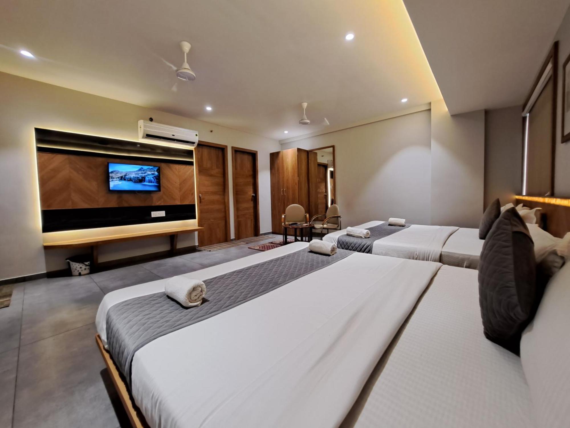Hotel Om Somnāth Oda fotoğraf